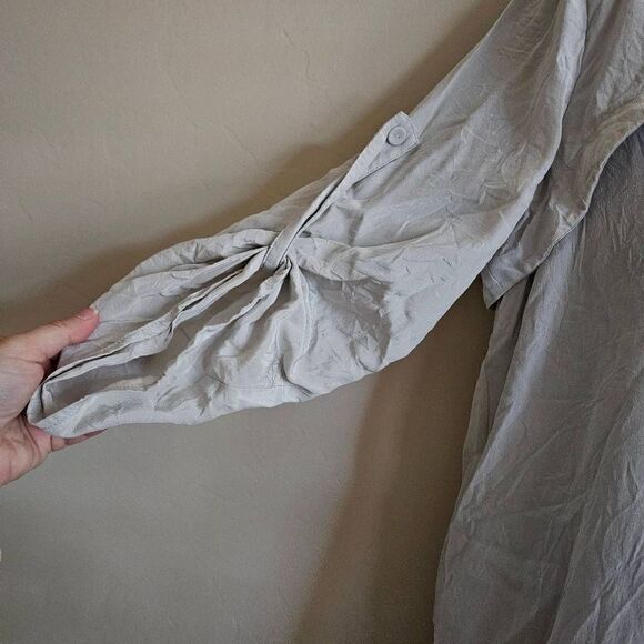 BCBGMaxAzria Button Up Blouse - Picture 5 of 8